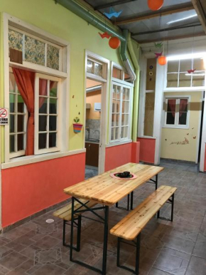  Hostal Tricontinental 3  Вальпараисо
